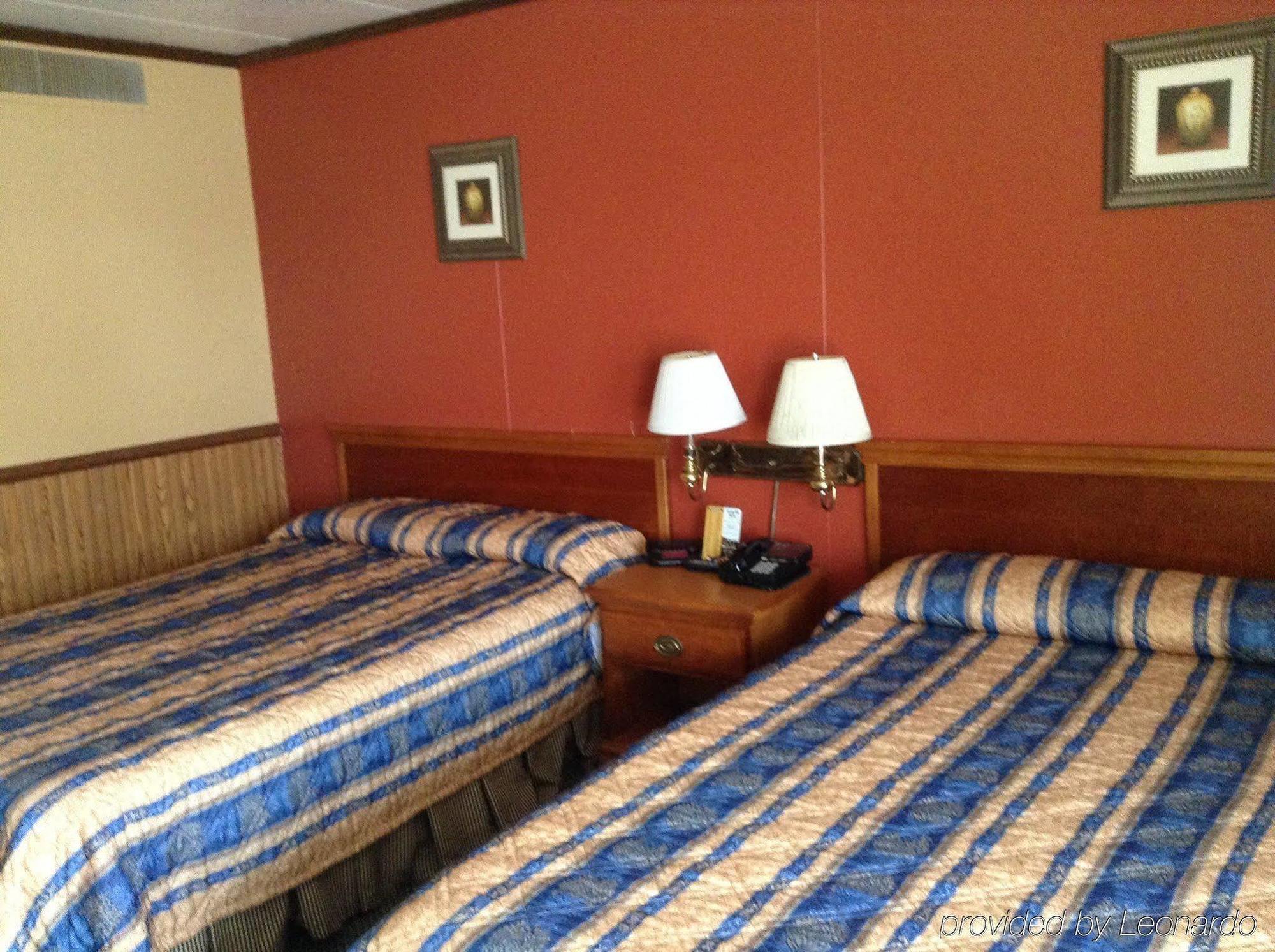 Village Inn Motel - Berrien Springs Extérieur photo